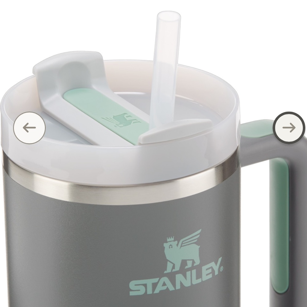 Stanley water bottle THE QUENCHER H2.0 FLOWSTATE™ TUMBLER | 40 OZ Charcoal - Picture 6 of 6